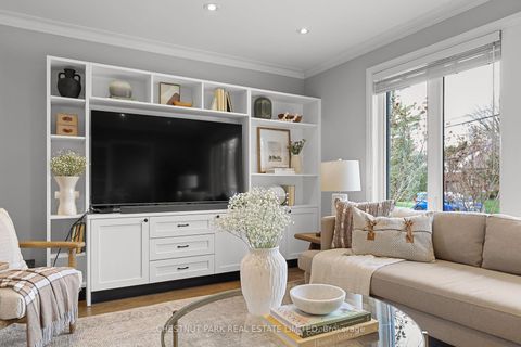 Photo 4 at 27 Cedarcrest Drive, Kingsway South, Toronto