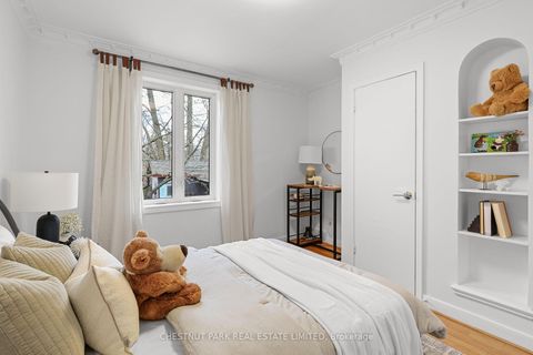 Photo 17 at 27 Cedarcrest Drive, Kingsway South, Toronto