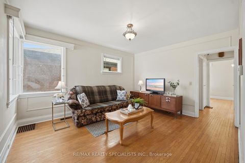 Photo 6 at 15 Struthers Street, Mimico, Toronto