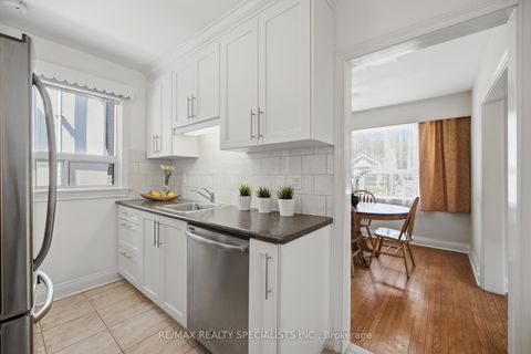 Photo 13 at 15 Struthers Street, Mimico, Toronto