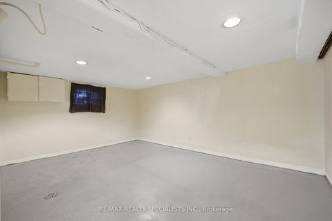 Photo 23 at 15 Struthers Street, Mimico, Toronto