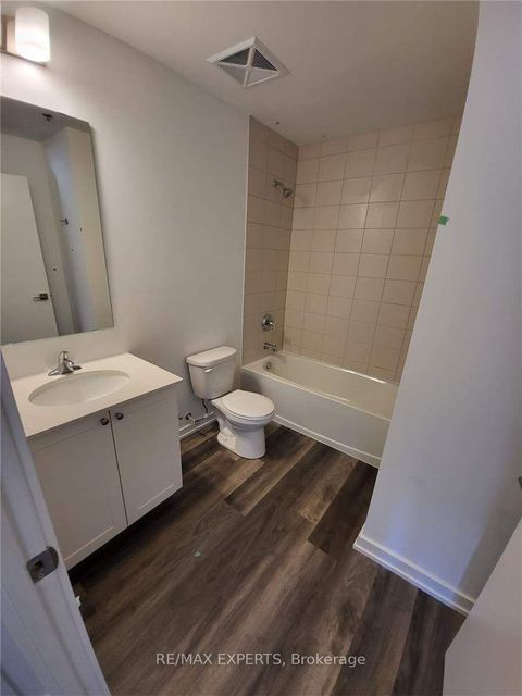 Photo 4 at 325 - 430 Essa Road, Holly, Barrie