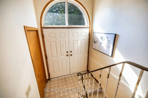 Photo 2 at 28 Pilot Street, West Hill, Toronto