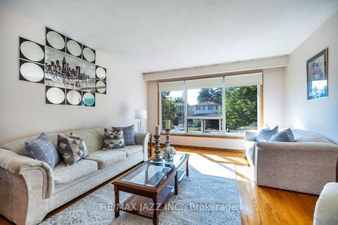 Photo 5 at 28 Pilot Street, West Hill, Toronto