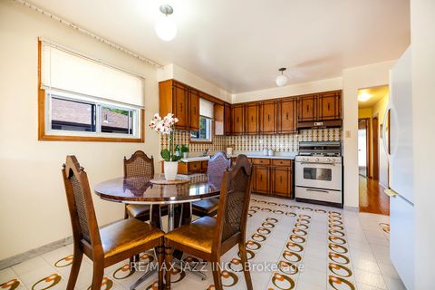 Photo 12 at 28 Pilot Street, West Hill, Toronto