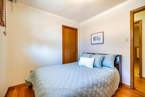 Photo 14 at 28 Pilot Street, West Hill, Toronto