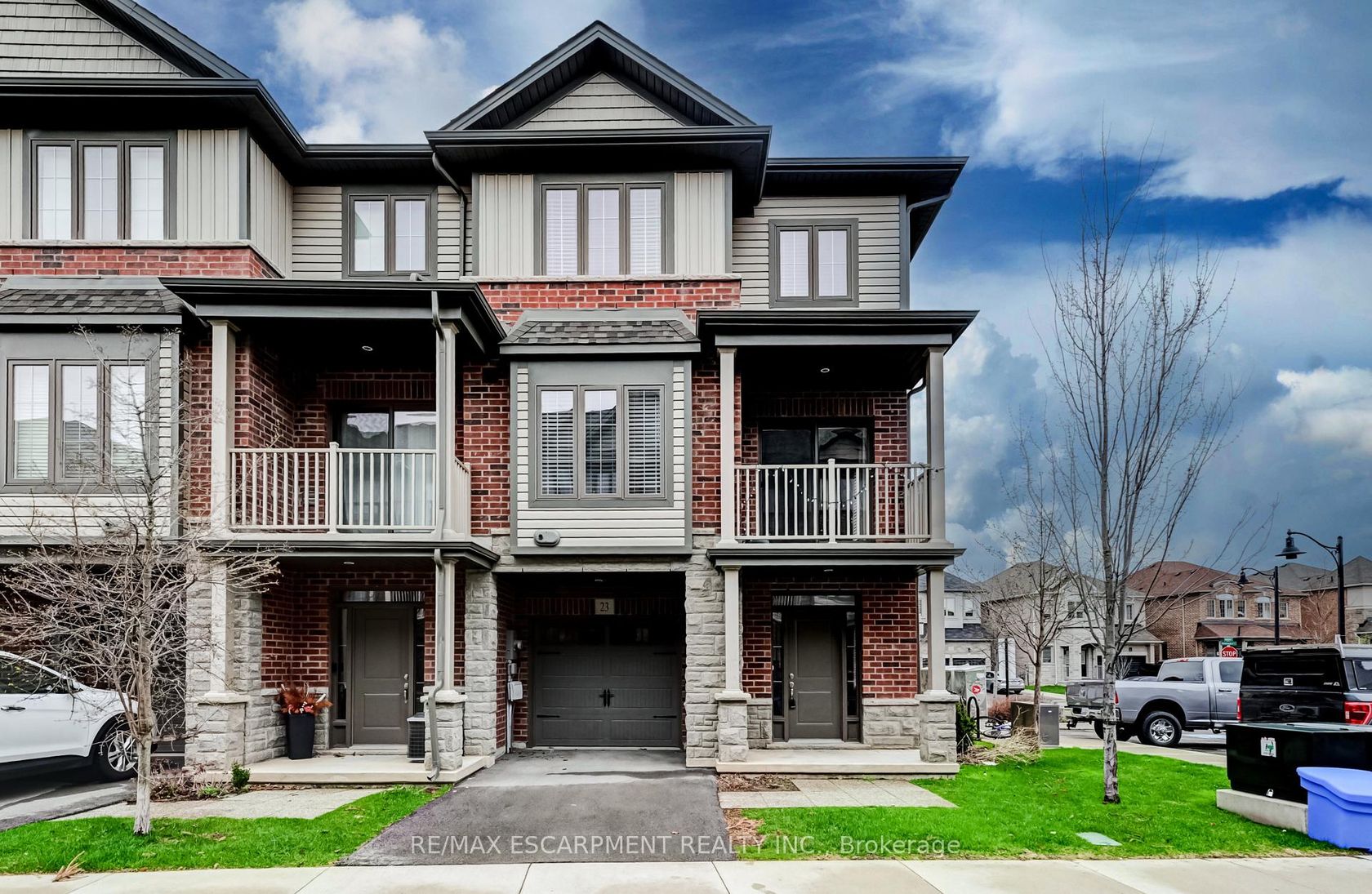 23 Ridgeside Lane W, Waterdown, Hamilton 2