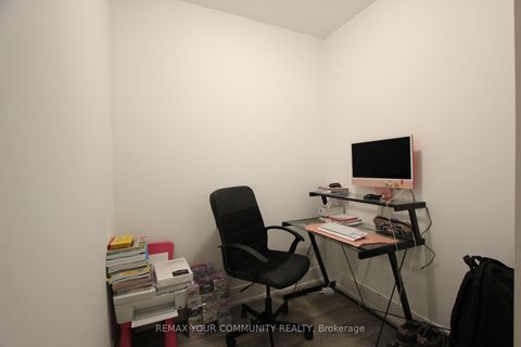 Photo 6 at 504 - 3100 Keele Street, CFB, Toronto