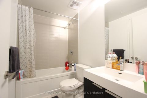Photo 7 at 504 - 3100 Keele Street, CFB, Toronto