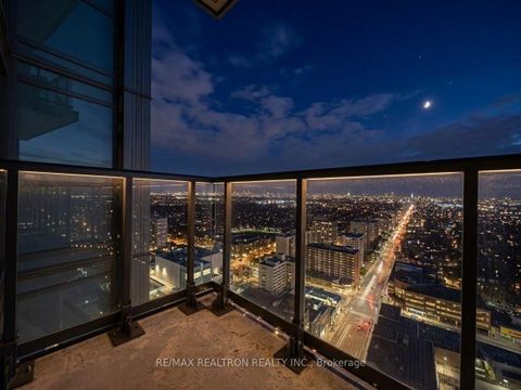 Photo 10 at 3212 - 125 Redpath Avenue, Mount Pleasant West, Toronto