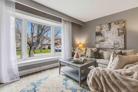 Photo 8 at 6 Gershwin Court, Lynde Creek, Whitby