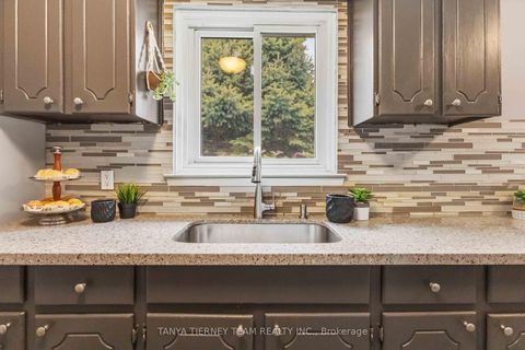 Photo 21 at 6 Gershwin Court, Lynde Creek, Whitby