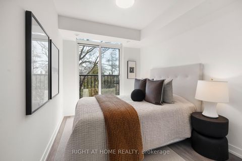 Photo 14 at 44 - 851 Sheppard Avenue W, Clanton Park, Toronto