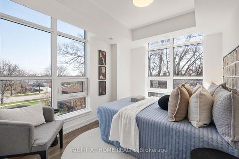 Photo 15 at 44 - 851 Sheppard Avenue W, Clanton Park, Toronto