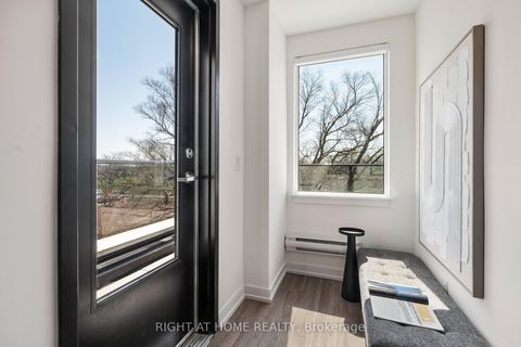 Photo 20 at 44 - 851 Sheppard Avenue W, Clanton Park, Toronto