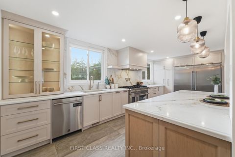 Photo 12 at 88 Dawn Hill Trail, Bayview Country Club Estates, Markham