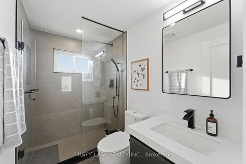 Photo 25 at 88 Dawn Hill Trail, Bayview Country Club Estates, Markham