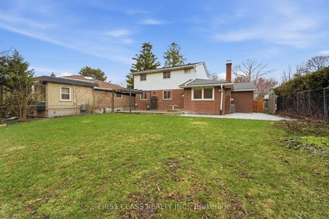 Photo 38 at 88 Dawn Hill Trail, Bayview Country Club Estates, Markham