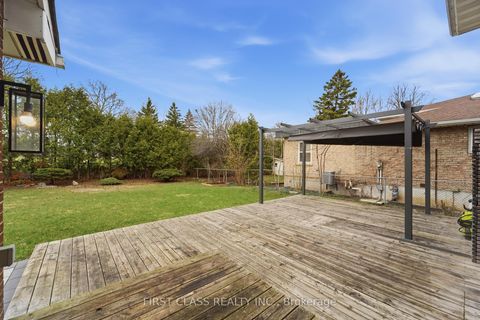 Photo 40 at 88 Dawn Hill Trail, Bayview Country Club Estates, Markham