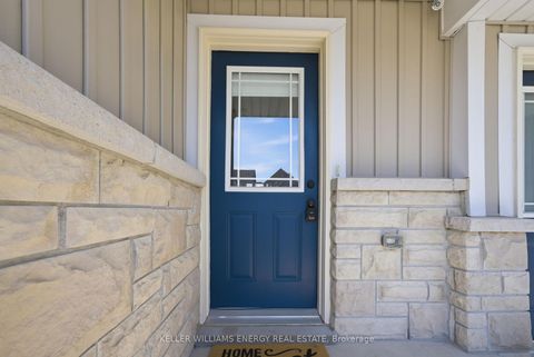 Photo 2 at 86 Autumn Harvest Road, Bowmanville, Clarington