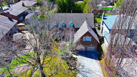 Photo 2 at 30 Ritter Crescent, Unionville, Markham