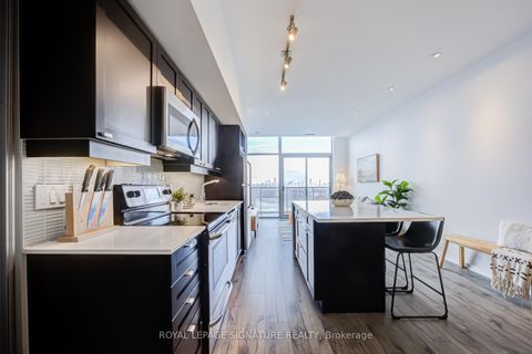 Photo 5 at 3513 - 105 The Queensway, Swansea, Toronto