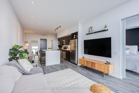 Photo 12 at 3513 - 105 The Queensway, Swansea, Toronto