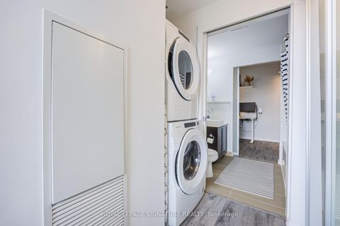 Photo 16 at 3513 - 105 The Queensway, Swansea, Toronto