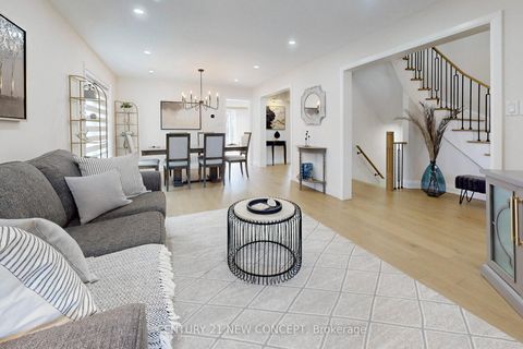 Photo 7 at 63 Beechbrooke Way, Aurora Highlands, Aurora