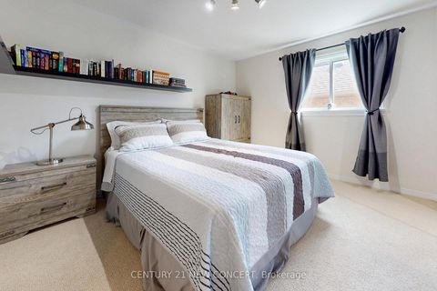 Photo 31 at 63 Beechbrooke Way, Aurora Highlands, Aurora