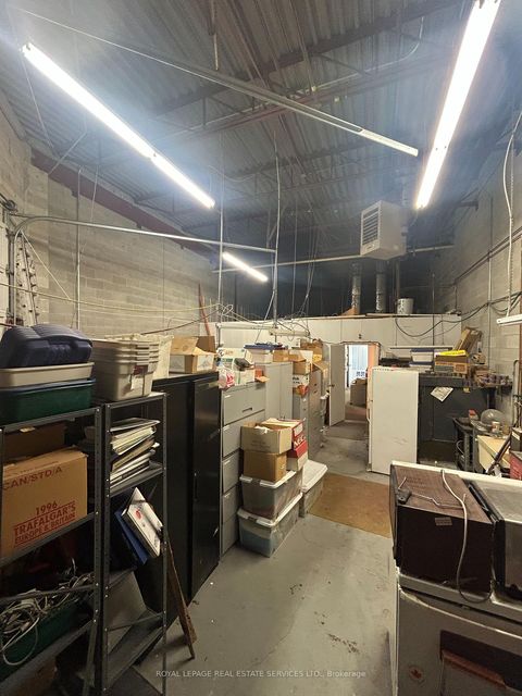 Photo 11 at 7 - 201 Spinnaker Way, Concord, Vaughan