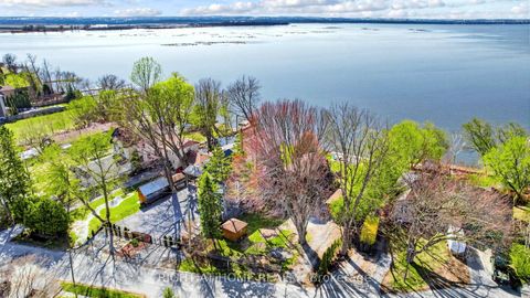 Photo 4 at 36 Shirlea Boulevard, Keswick South, Georgina