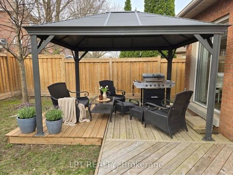 Photo 13 at 249 Rushbrook Drive, Summerhill Estates, Newmarket