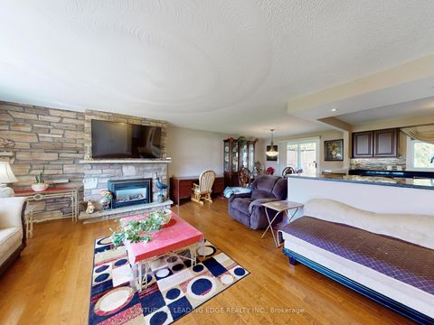 Photo 9 at 53 Metro Road N, Keswick North, Georgina