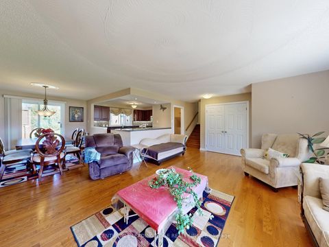 Photo 12 at 53 Metro Road N, Keswick North, Georgina