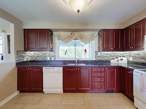 Photo 15 at 53 Metro Road N, Keswick North, Georgina