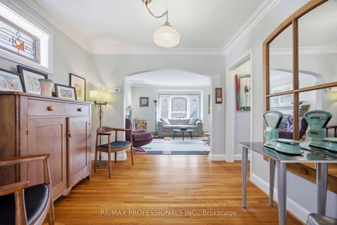 Photo 10 at 46 Twentieth Street, New Toronto, Toronto