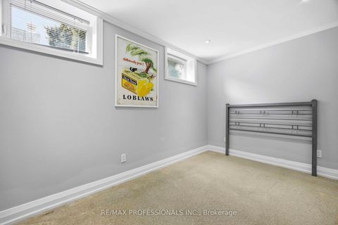 Photo 21 at 46 Twentieth Street, New Toronto, Toronto