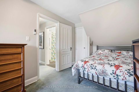 Photo 26 at 46 Twentieth Street, New Toronto, Toronto