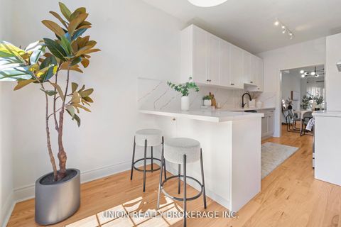 Photo 4 at 59D Woodbine Avenue, The Beaches, Toronto