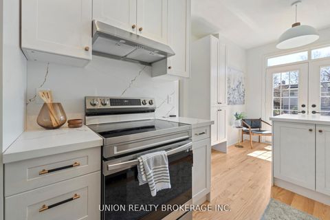 Photo 7 at 59D Woodbine Avenue, The Beaches, Toronto