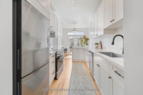 Photo 8 at 59D Woodbine Avenue, The Beaches, Toronto