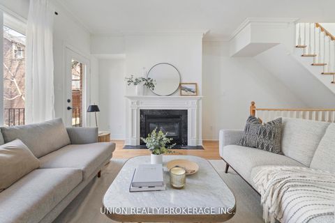 Photo 14 at 59D Woodbine Avenue, The Beaches, Toronto