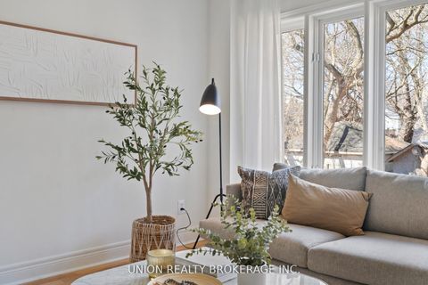 Photo 15 at 59D Woodbine Avenue, The Beaches, Toronto