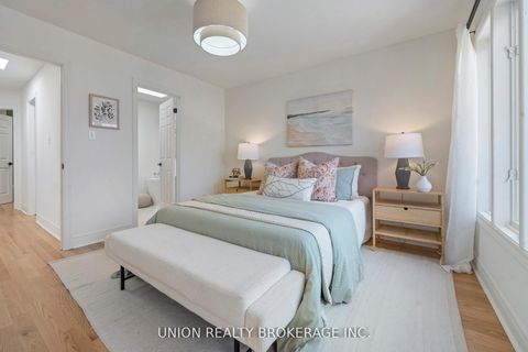 Photo 24 at 59D Woodbine Avenue, The Beaches, Toronto