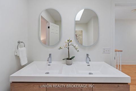 Photo 27 at 59D Woodbine Avenue, The Beaches, Toronto