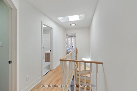 Photo 30 at 59D Woodbine Avenue, The Beaches, Toronto