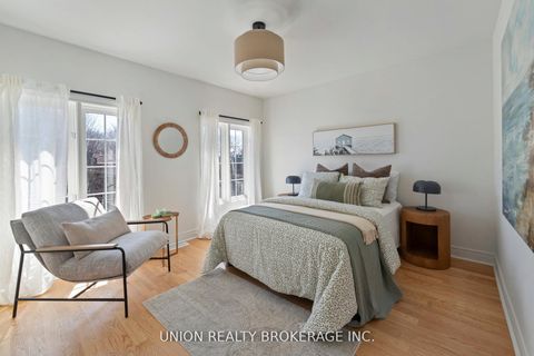 Photo 31 at 59D Woodbine Avenue, The Beaches, Toronto