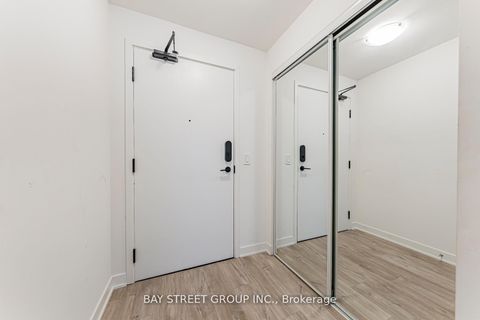 Photo 5 at 1227E - 70 Princess Street, Moss Park, Toronto