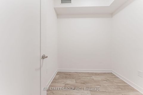 Photo 7 at 1227E - 70 Princess Street, Moss Park, Toronto